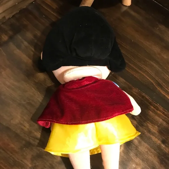 The Disney Store Plush Princess Young Girl Snow White Toddler Baby Doll Toy 12" - Picture 4 of 7